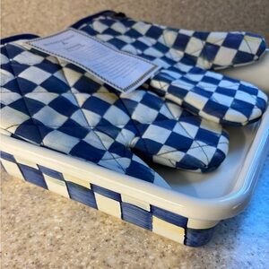Blue and White Checkered baking dish ONLY